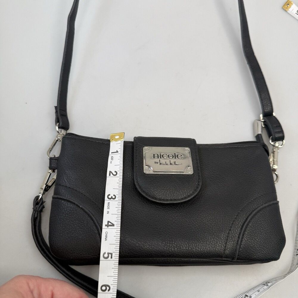 Nicole Miller Black Crossbody Wristlet Bag 3 Zip Sections Adjustable Strap EUC - Picture 13 of 15